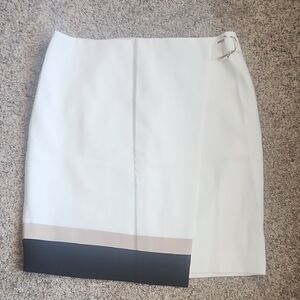 White House Black Market Cream Pencil Mini Skirt Asymmetrical Workwear